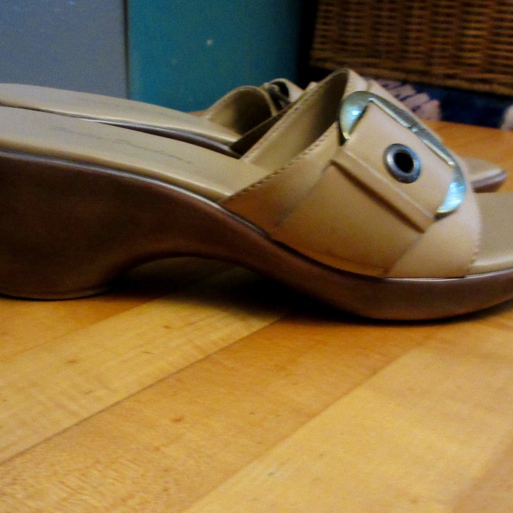 Harley Davidson Sandals Tan Womens size 7.5